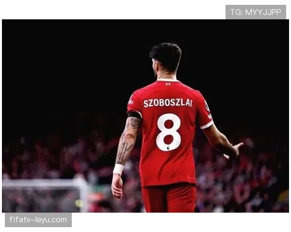 索博斯洛伊队长持续闪耀，以卓越领袖风范引领匈牙利队稳步前行